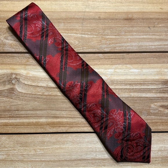 Red Silk Zegna Necktie - Picture 1 of 3